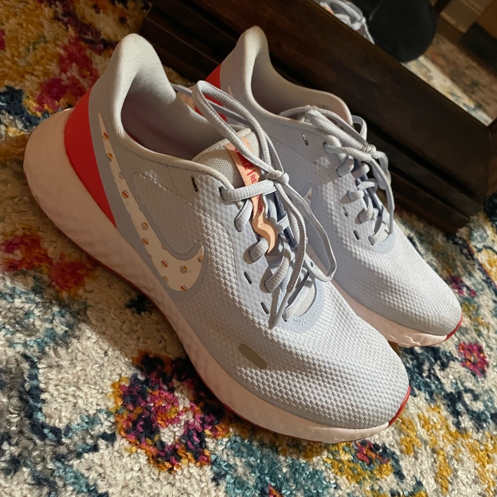 Ladies Nike Running Shoes Size 9